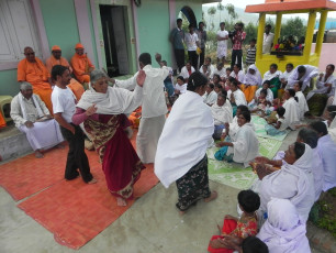 Vivekananda Ratha Yatra in Tamil Nadu (Periyanaickenpalayam CBE DT 13.05.2013)