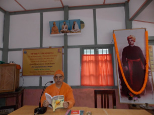 SGVEP- B Type Youth attending the class at Study Circle- Sw. Vaikunthanan da taking the class