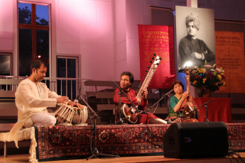 3. Concert-Kartik Seshadri Sitar Ensemble