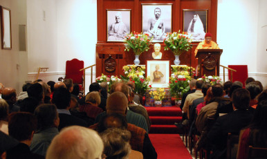 2. FEBRUARY 3, 2013 - Swami Yuktatmananda addressing congregation